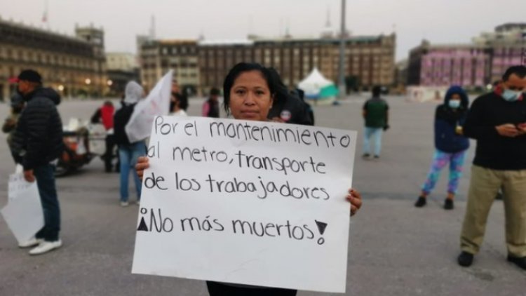 #NoMásMuertesEnElMetro realizan protesta en Palacio Nacional