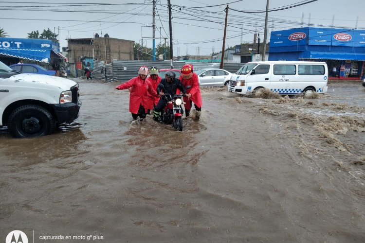 Lluvias dejan afectaciones en carreteras México-Puebla y México-Texcoco