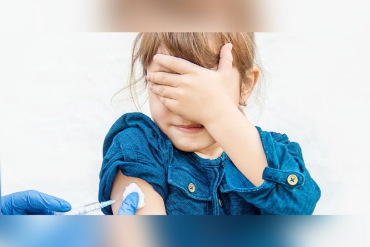 Pfizer y Moderna amplían estudios para vacunar a niños de 5 y 11 años
