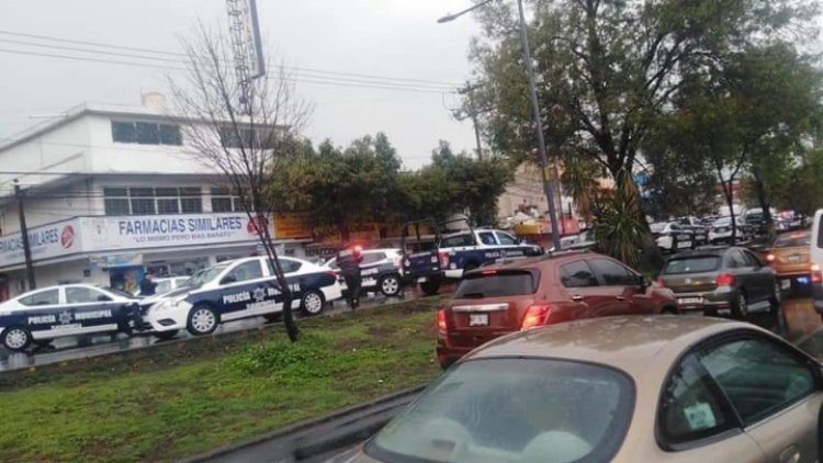 Así vivieron pasajeros balacera entre policías municipales y ministeriales en Tlalnepantla