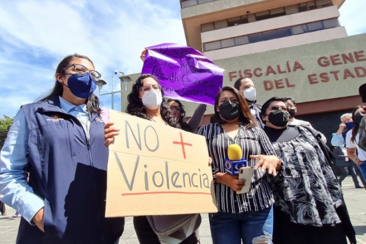 Periodistas protestan en Toluca; exigen protección al gremio