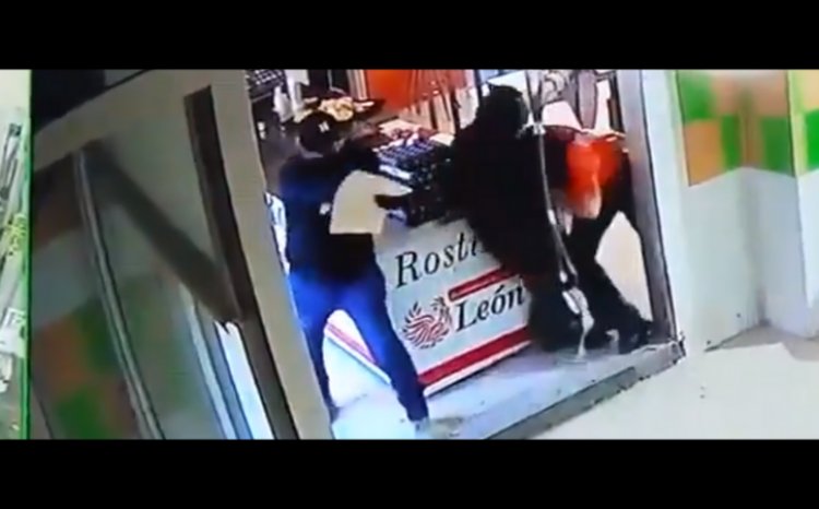 Video: así secuestraron a empleada de rosticería en Apaseo El Grande