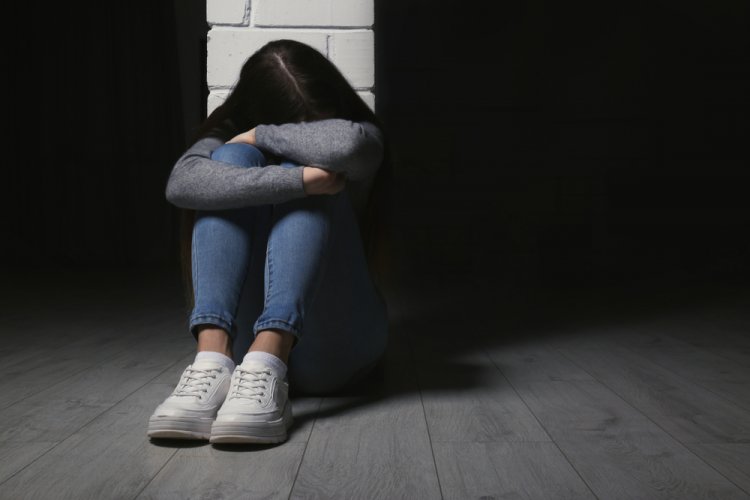 Adolescente deja su casa y es hallada poco antes de suicidarse, en Atizapán
