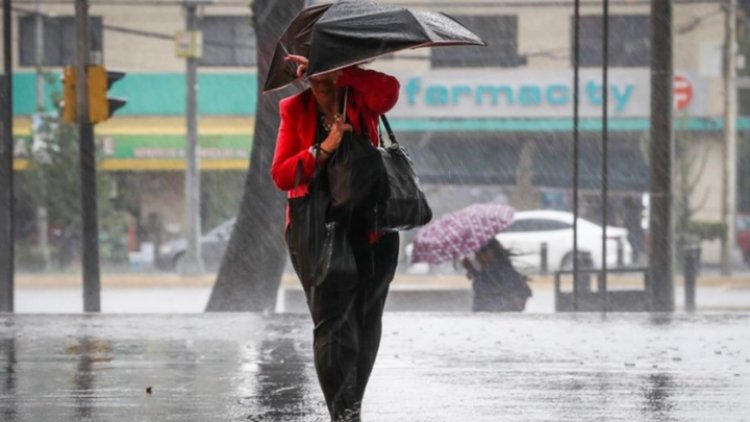 Sábado de cielo nublado y lluvias en el Edomex