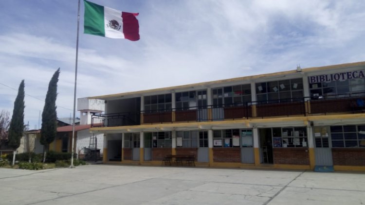 Quitan agua a alumnos de escuela de Toluca