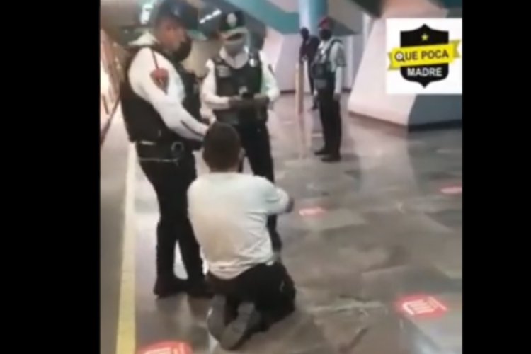 Policía hace caminar de nuevo a hombre en el Metro