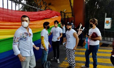 Six Flags se disculpa por conducta homofóbica