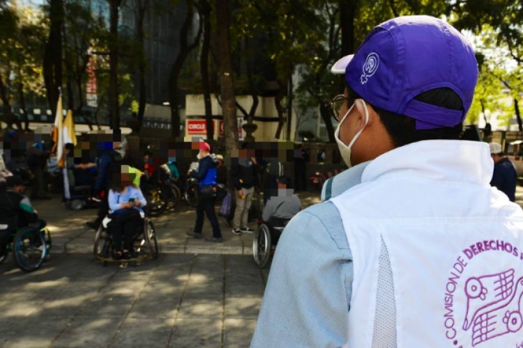 Personas con discapacidad marchan en CDMX