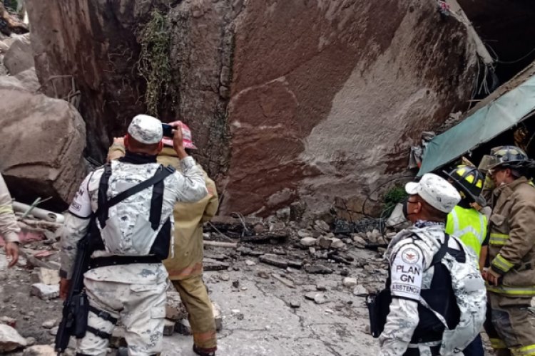 Se derrumba el cerro del Chiquihuite, en Tlalnepantla