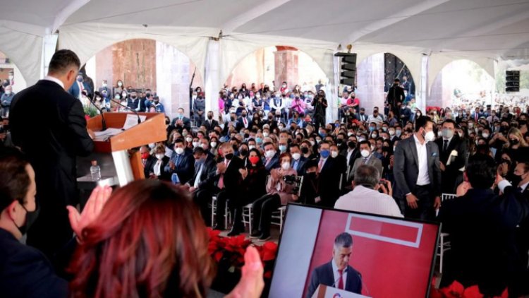 David Sánchez toma protesta como alcalde de Coacalco