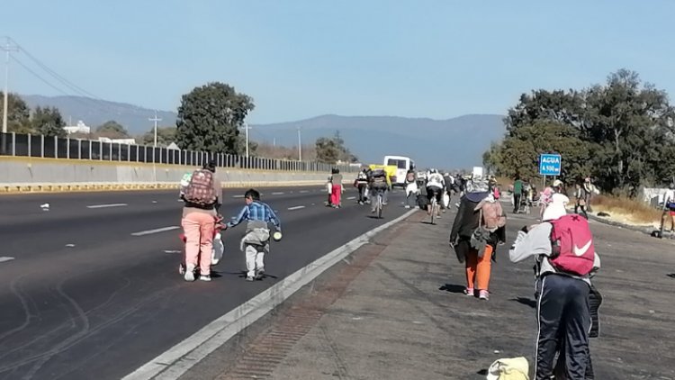 Caravana migrante continúa camino hacia la CDMX
