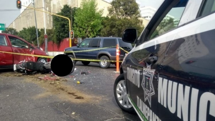 Fallece motociclista tras choque en Tlalnepantla