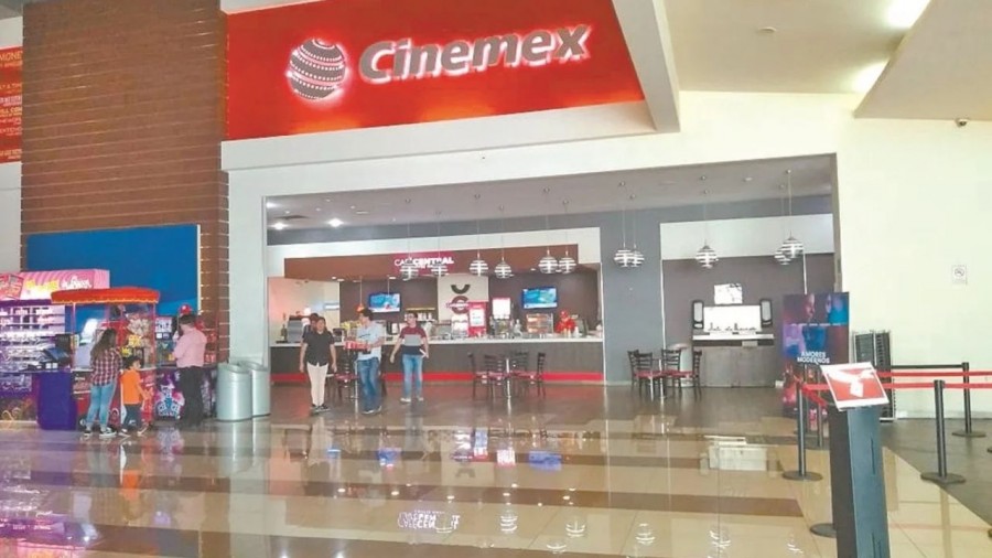 Cines cierran sus puertas por problemas derivados de la pandemia