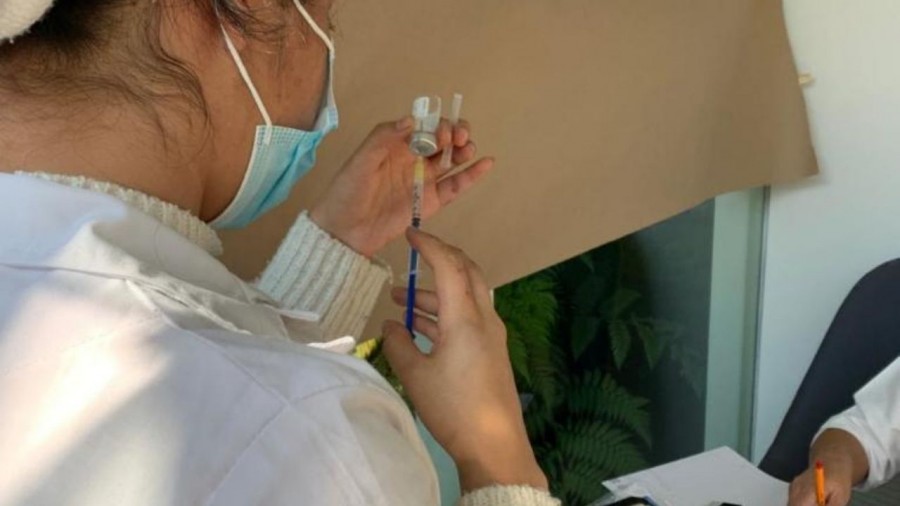 SSa alerta de 30 sitios falsos de venta de vacunas anti-Covid