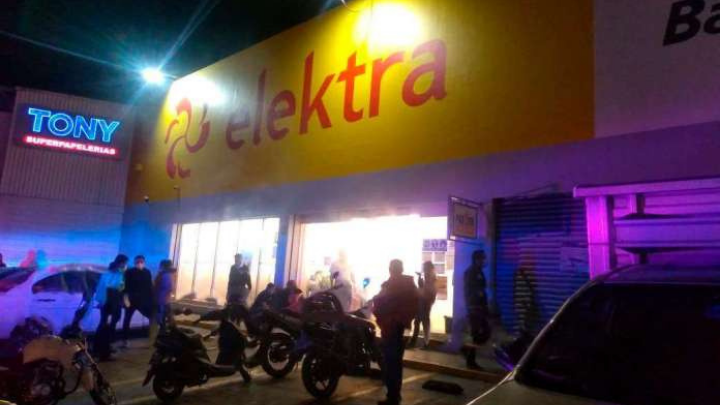 Asaltan tienda departamental en Coacalco