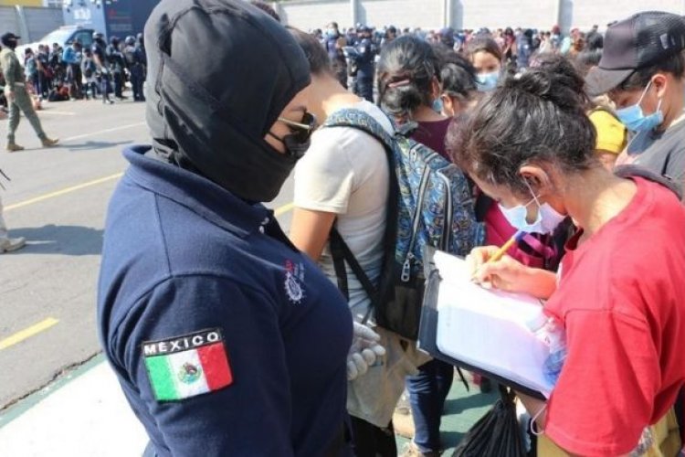 Aseguran a 334 migrantes en Veracruz