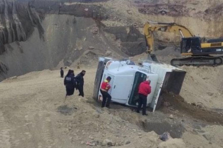 Muere hombre mayor aplastado por camión en mina de Ixtapaluca