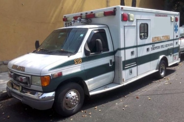 Buscan erradicar ambulancias ´Patito´ en CDMX