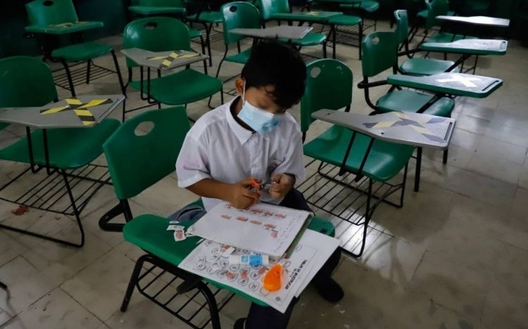 La 4T golpea la educación en México