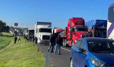 Bloqueo de transportistas en la México-Pachuca cumple 5 horas