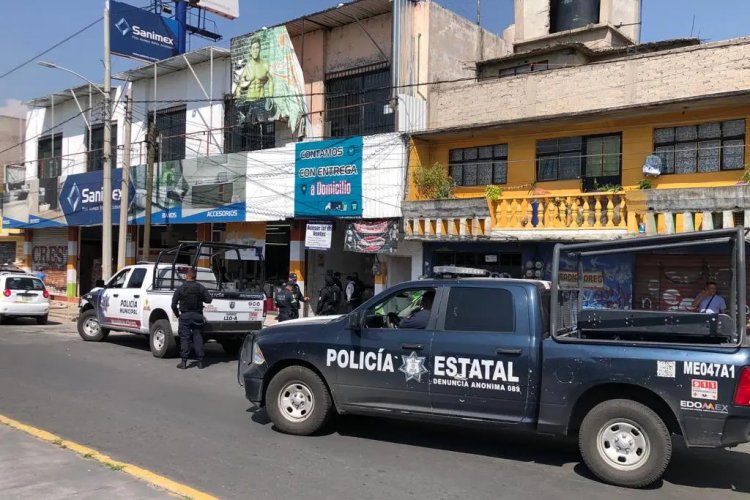 Ejecutan a mujer en gym de Neza; hay otra persona herida