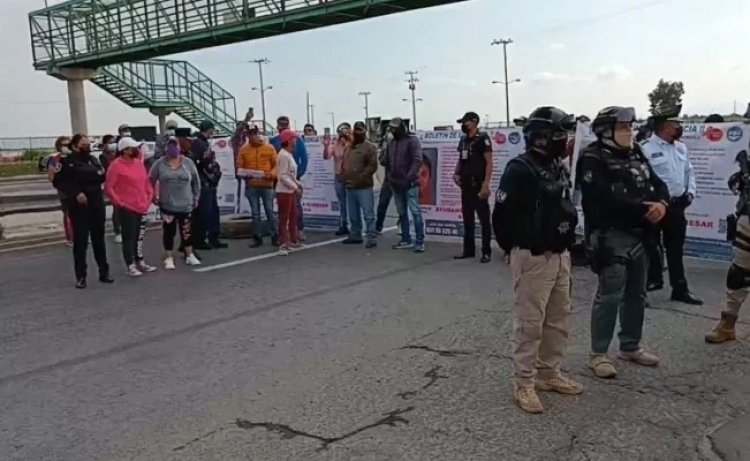 Bloquean el Circuito Exterior Mexiquense por desaparición de Rocío Castillo en Chimalhuacán