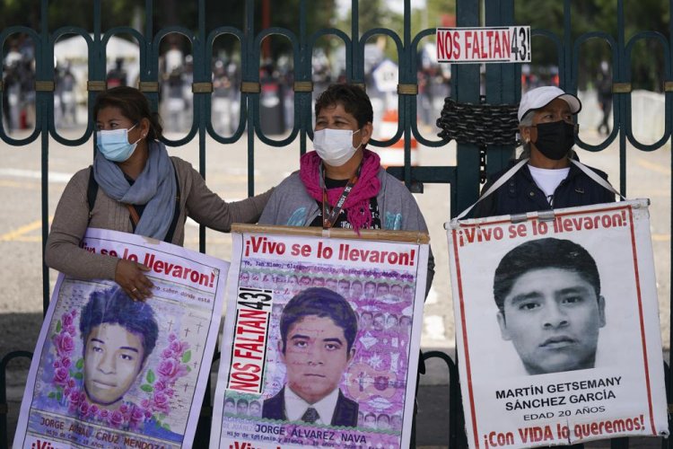 Alistan marchas por desaparición de los 43 estudiantes de Ayotzinapa