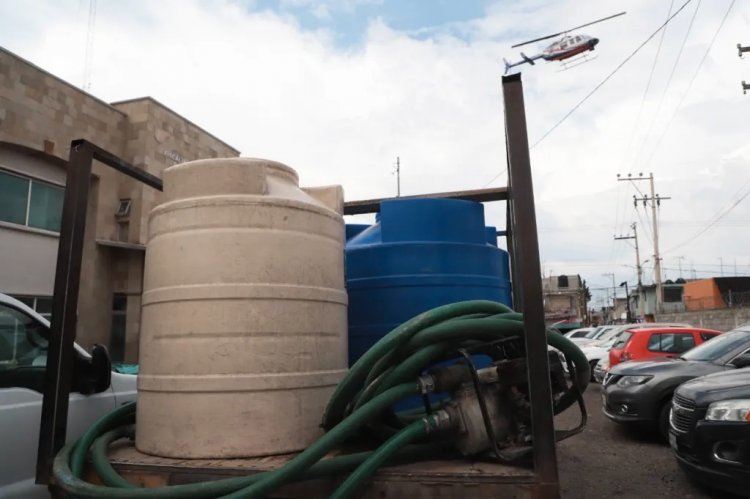 Policías de Ecatepec, detienen a 5 personas por ‘huachicoleo’ de agua, hay 2 menores