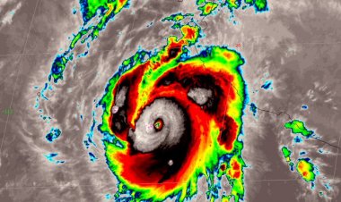 Roslyn evoluciona a huracán categoría 4