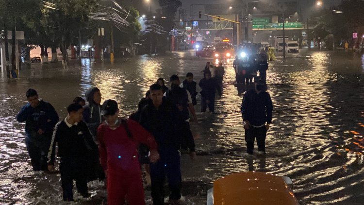Fuertes lluvias en Coacalco, Tultitlán y Ecatepec dejan un muerto