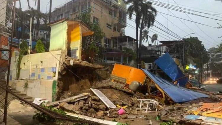 Ciclón ‘Julia’ provoca inundaciones en Acapulco