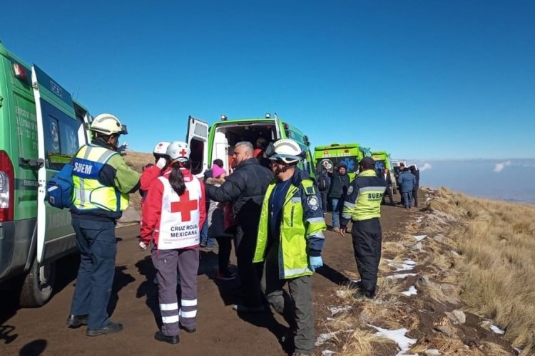 Volcadura de vehículo en el Nevado de Toluca deja 15 heridos