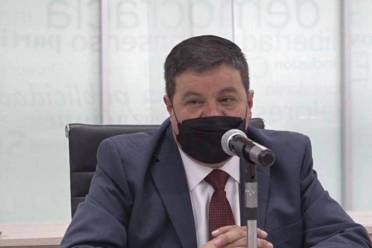 Jorge Pineda se perfila como único aspirante a la titularidad del IEE en Puebla