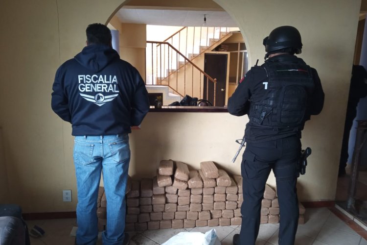Incautan 88 kg de droga en cateo de casa de Tlalnepantla