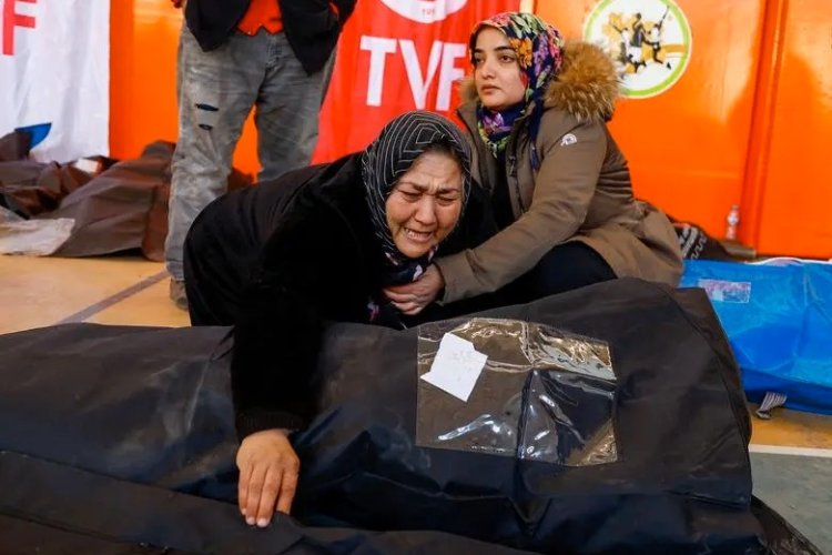 Tragedia en Turquía y Siria deja más de 19 mil muertos