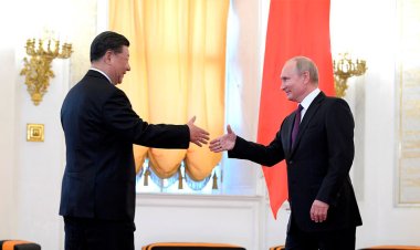 Rusia se verá obligada a responder si Occidente comienza a usar armas con componentes nucleares, sostiene Putin