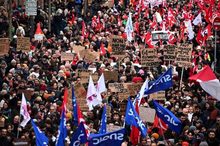 Ayuntamiento de París abre una sede de crisis para luchar contra las consecuencias de las protestas