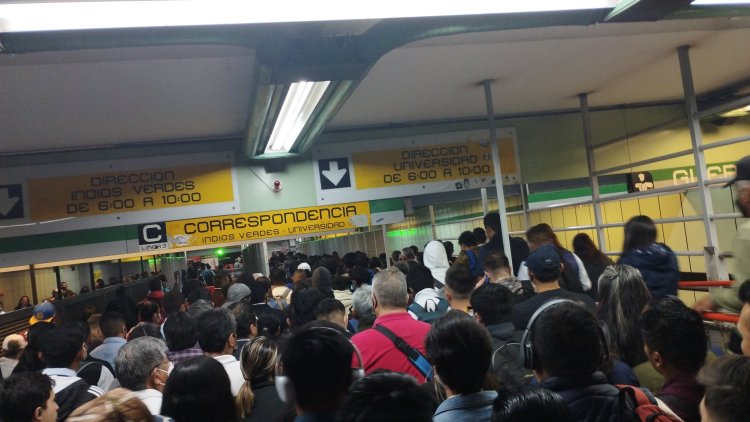 Reportan nuevamente colapso en líneas del metro CDMX