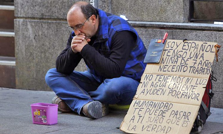 Más de un cuarto de la población de España en riesgo de pobreza, según reporte oficial