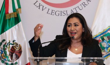 Nadia Navarro pide piso parejo para candidatos