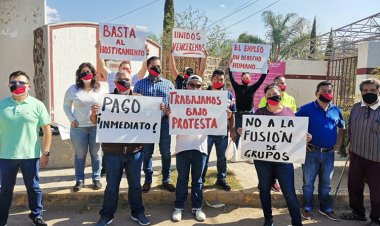 Docentes de Jalisco enfrentan falta de recursos y precariedad laboral