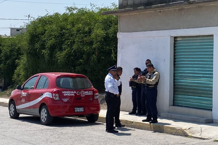 Policías de Tecámac resguardan a carnicero tras detención de agresor de perrito