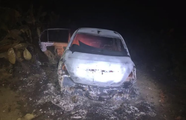 Encuentran cuerpo calcinado dentro de un auto en Axapusco, Edomex
