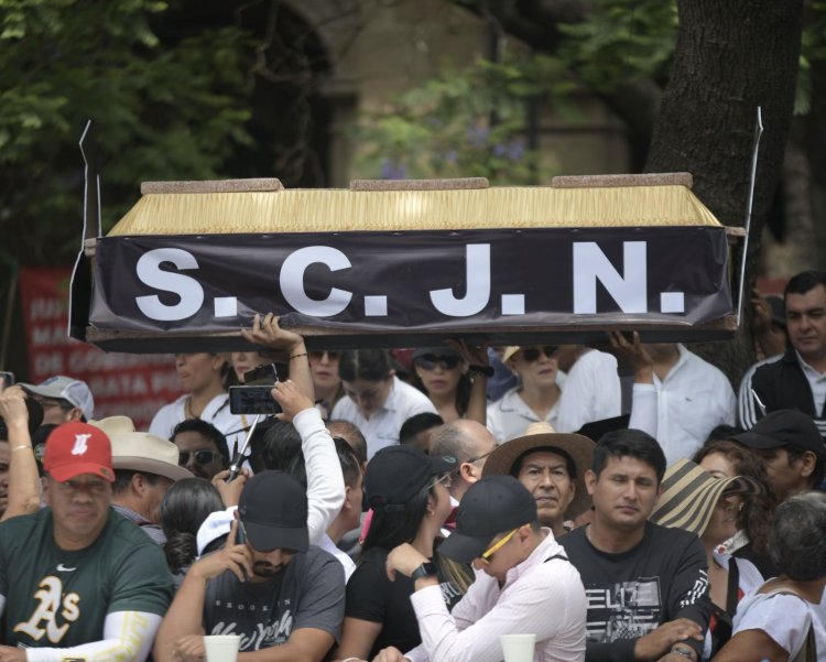 Activistas condenan actuar del secretario de gobierno en  la marcha en contra de la SCJN