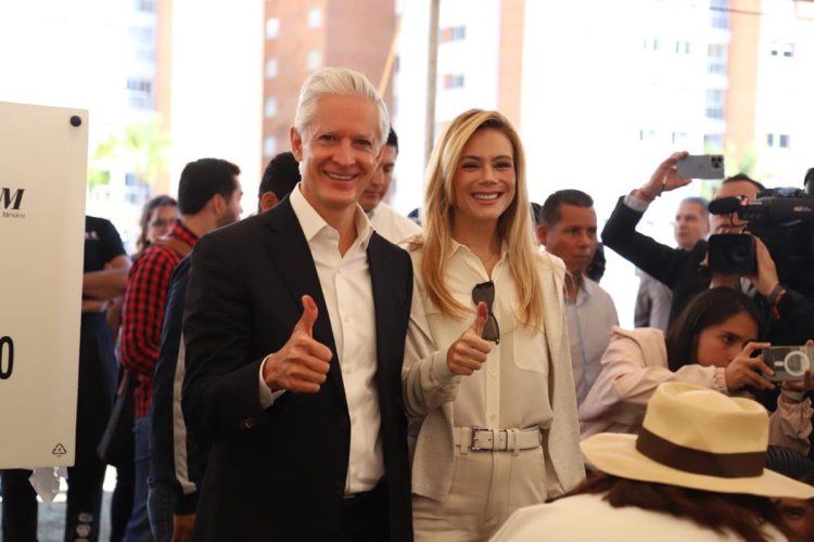 Alfredo del Mazo acude a votar: “Salgan a decidir el futuro del Edomex”