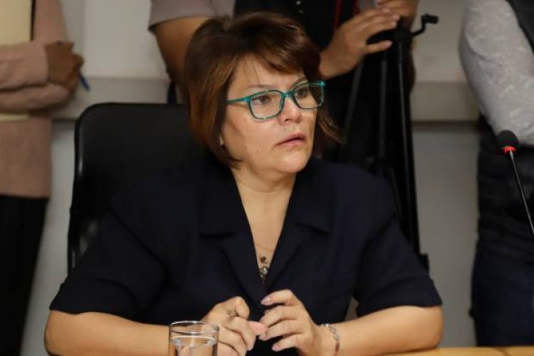 Verónica Vélez Macuil renuncia al SET en Puebla