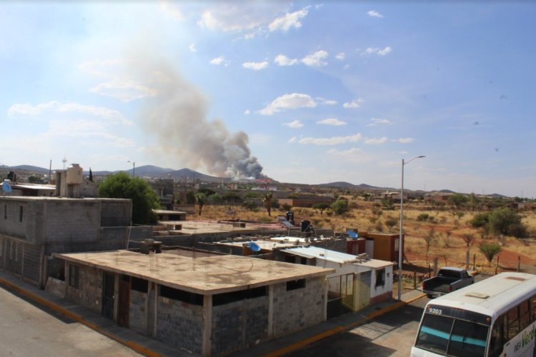Se quema el relleno intermunicipal en Guadalupe, Zacatecas.