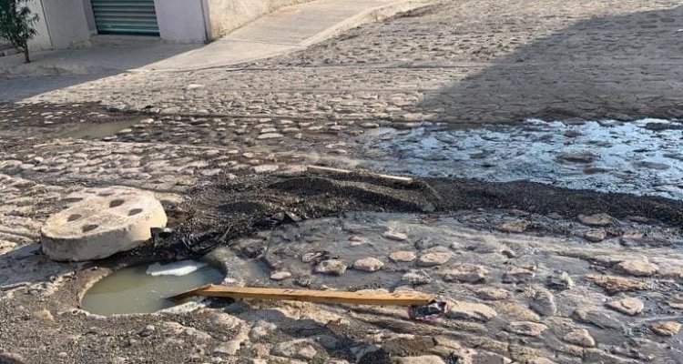 Habitantes de colonias en Querétaro, exigen reparación del sistema de drenaje