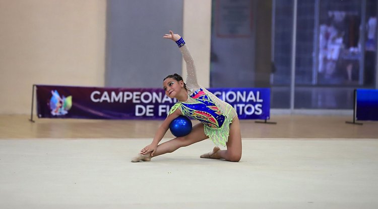 Gobierno de Chalco niega apoyo a joven gimnasta