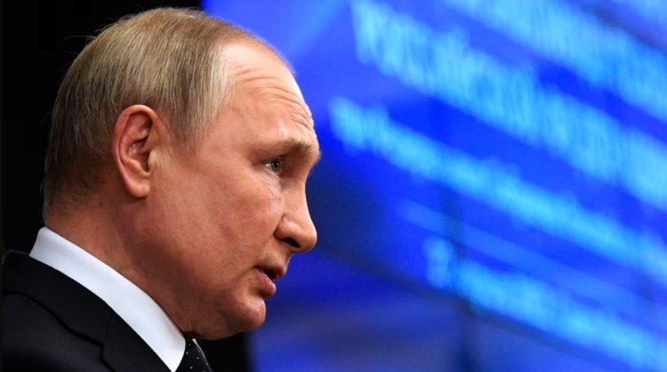 Putin firma ley que estipula 30 días de detención por violación de la ley marcial
